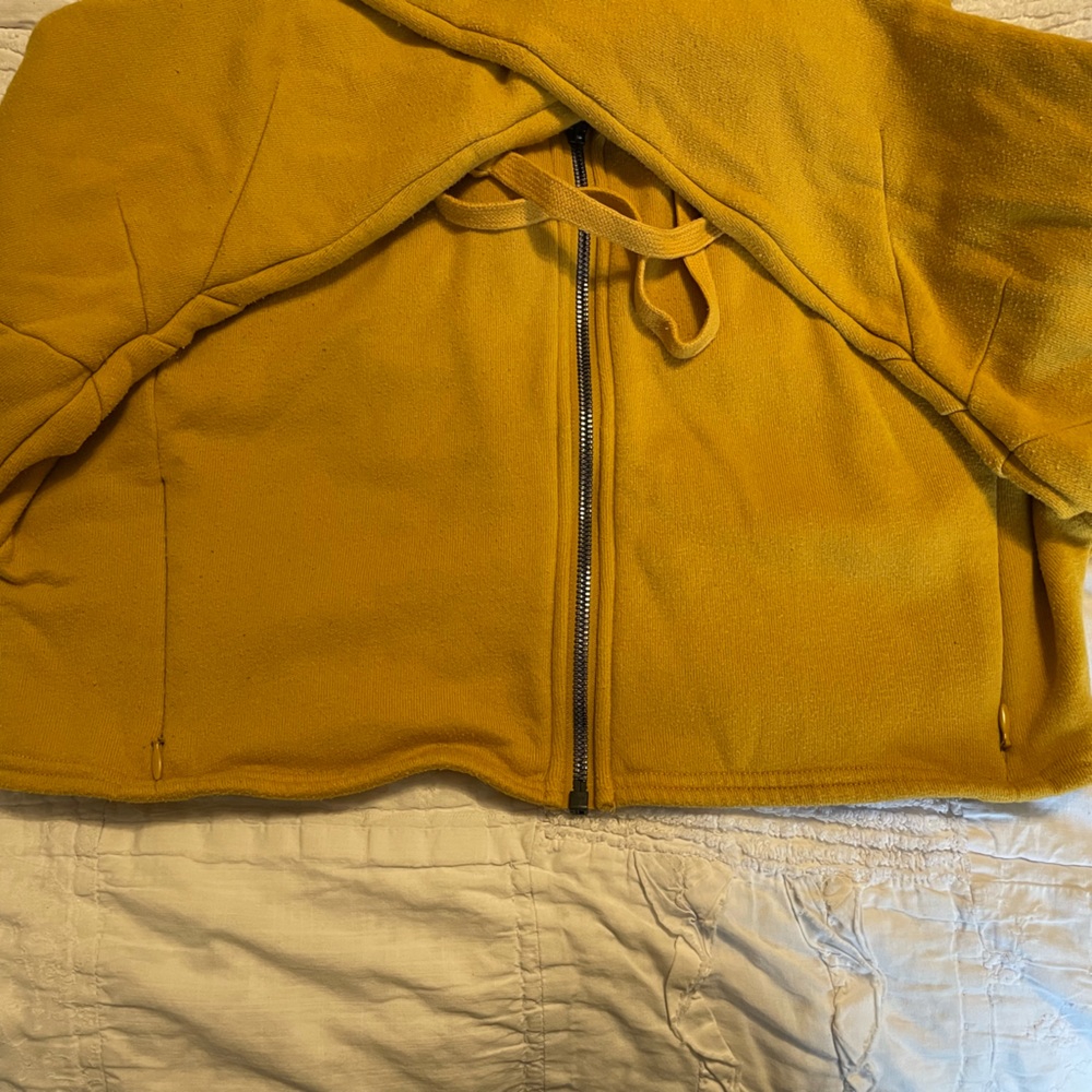 Alo cropped yellow sweatshirt small - Picture 3 of 9